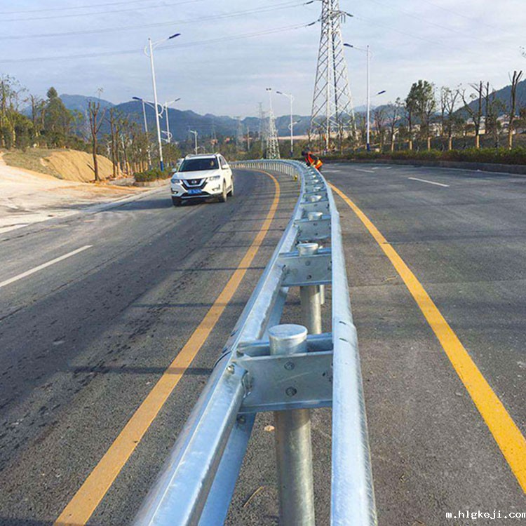 中分带护栏22.jpg