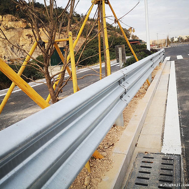 1699855809429320.jpg 376.jpg